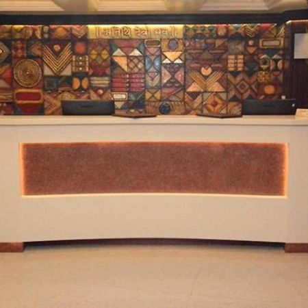 Hotel Atithi Gauháti Kültér fotó