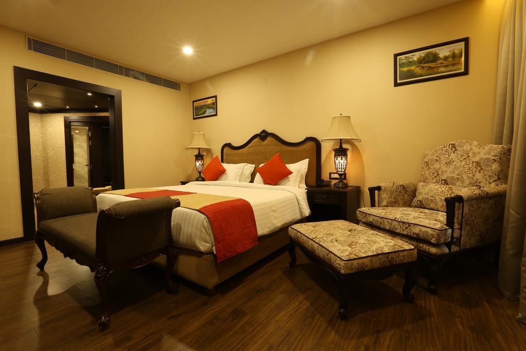 Hotel Atithi Gauháti Kültér fotó